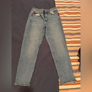 American Eagle High-Rise Mom Jeans